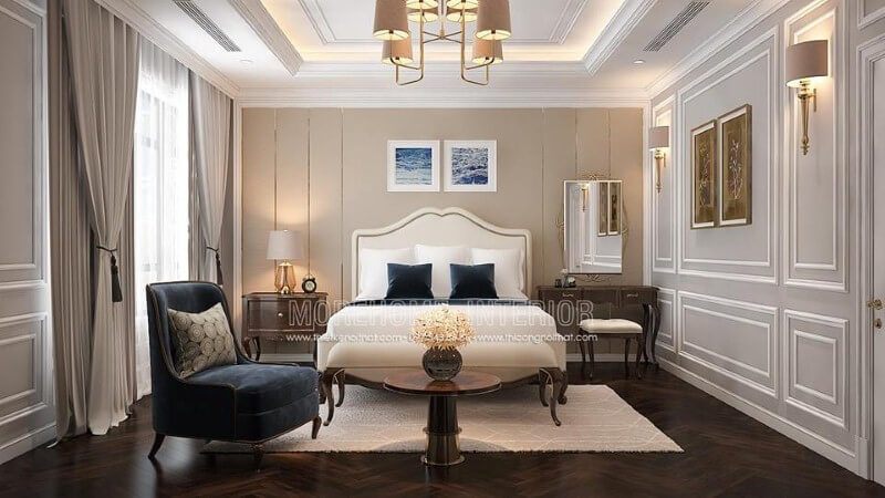 Giường ngủ gỗ óc chó bọc nệm trắng kết hợp đường nét uốn lượn tạo nên điểm nhấn ấn tượng cho phòng ngủ tân cổ điển sang trọng, quý phái.